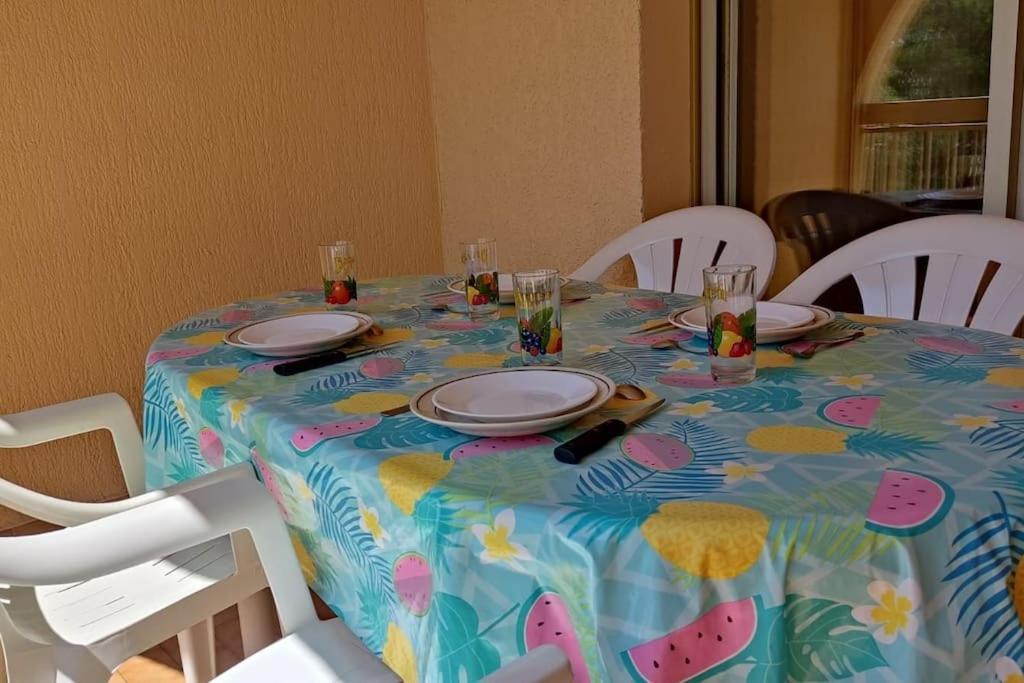 Bel Appartement Avec Piscine Proche Des Plages Six-Fours-les-Plages Dış mekan fotoğraf